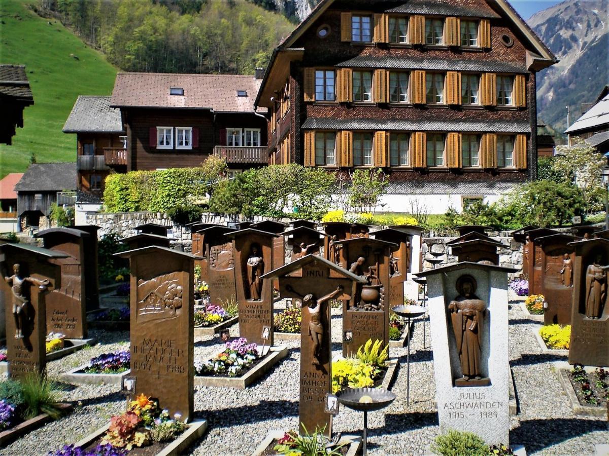 Ferienwohnung Ob Vierwaldsaettersee Isenthal Exterior foto