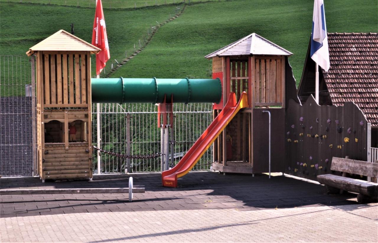 Ferienwohnung Ob Vierwaldsaettersee Isenthal Exterior foto
