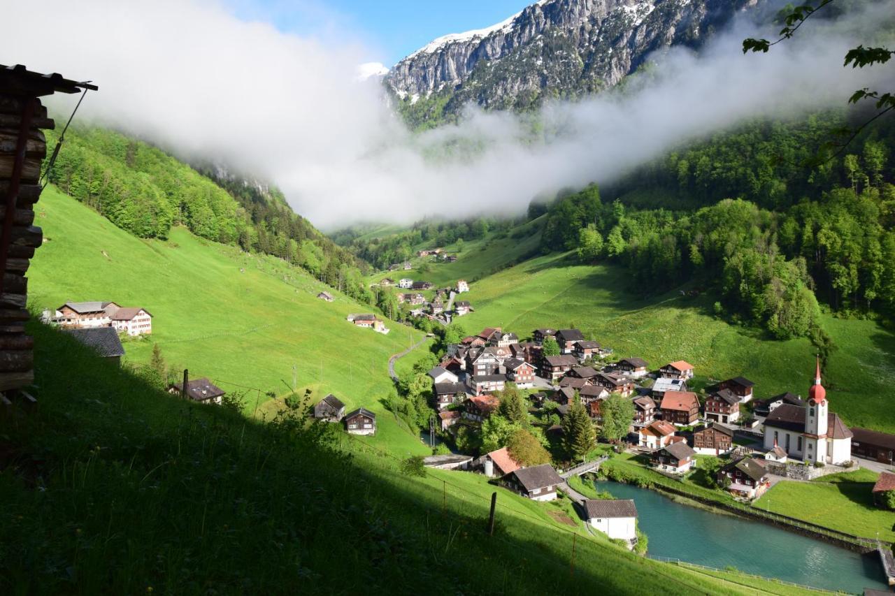 Ferienwohnung Ob Vierwaldsaettersee Isenthal Exterior foto
